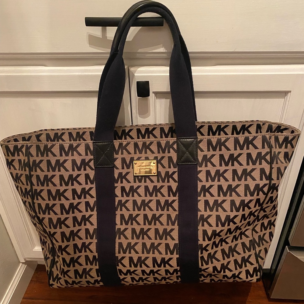 Michael Kors Weekender Tote!